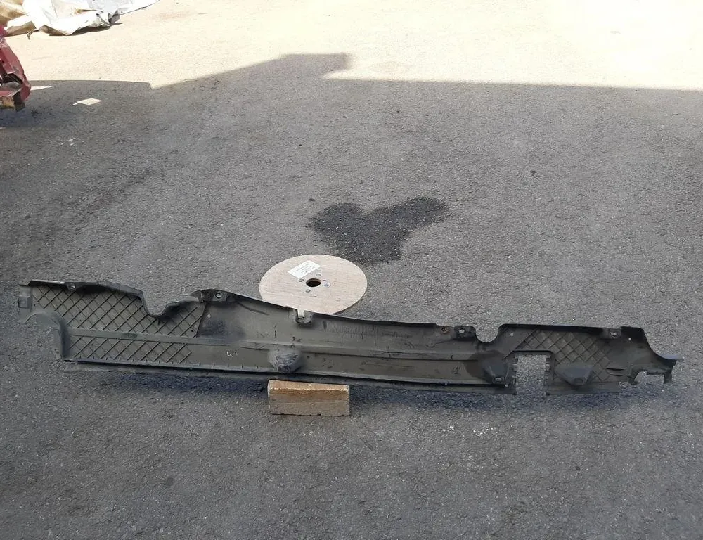 AUDI Q7 4L (2005-2015) Задняя средняя нижняя защита 7L8825211 33483218