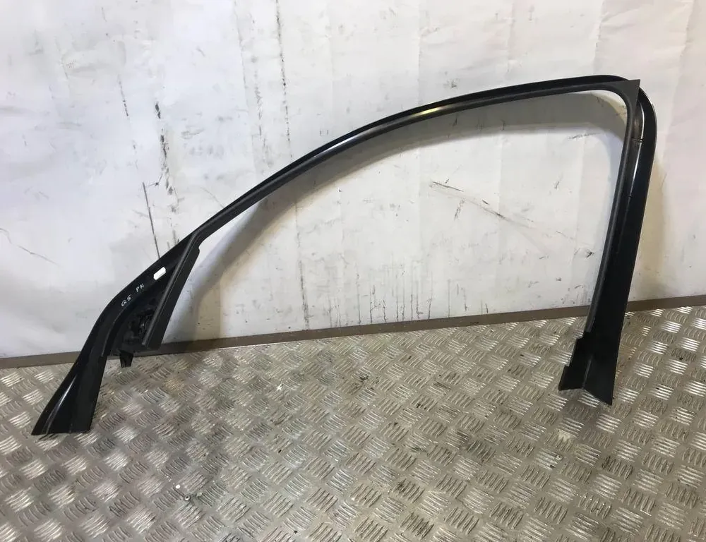 AUDI Q5 8R (2008-2017) Стеклянная рейка передней двери 8R0867609 33483345