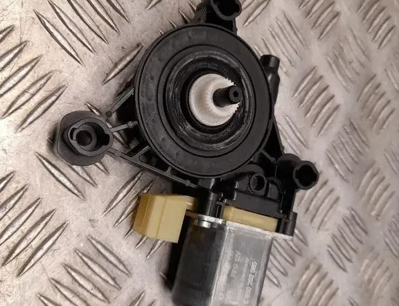 AUDI Q3 F3 (2018-2024) Motor ovládania okna ľavých zadných dverí 5Q0959801 33486370