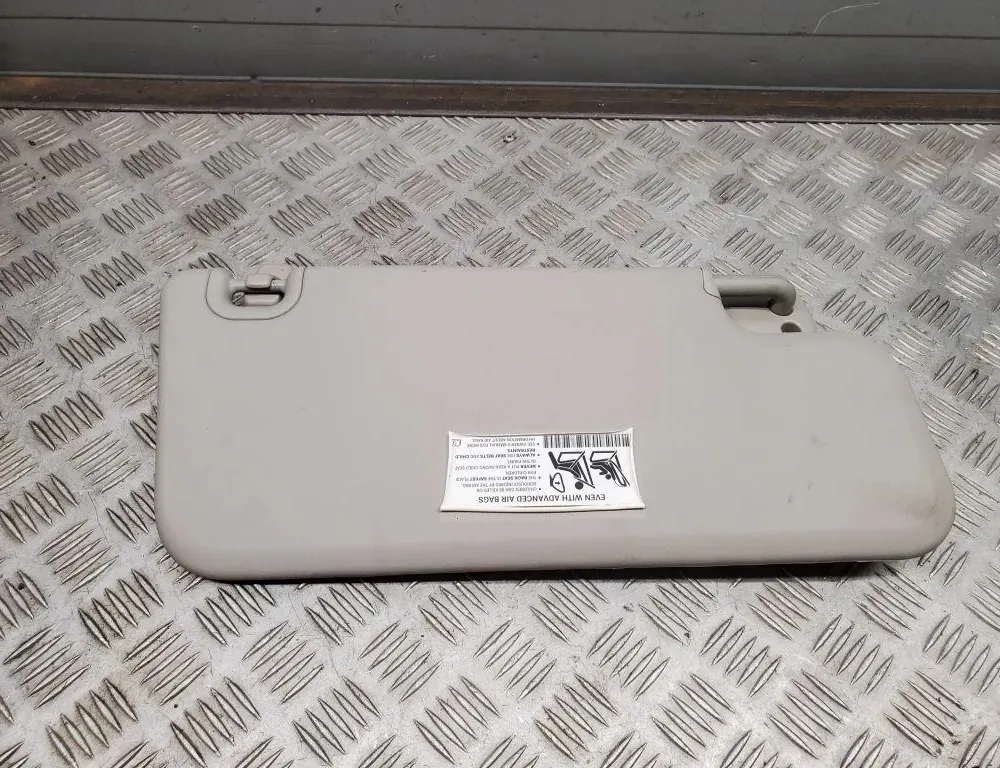 DODGE Ram 4 generation (2008-2023) Right Side Sun Visor 156046401 33488102