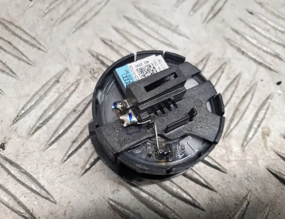 AUDI Q8 4M (2018-2024) Ľavý predný dverový reproduktor 80A035397 33488920