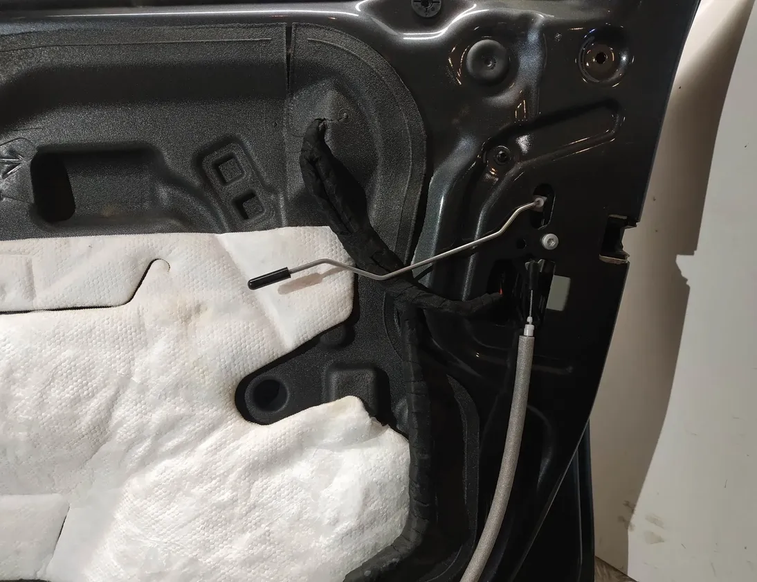 BMW 5 Series F10/F11 (2009-2017) Pravé predné dvere 9312731 13853021