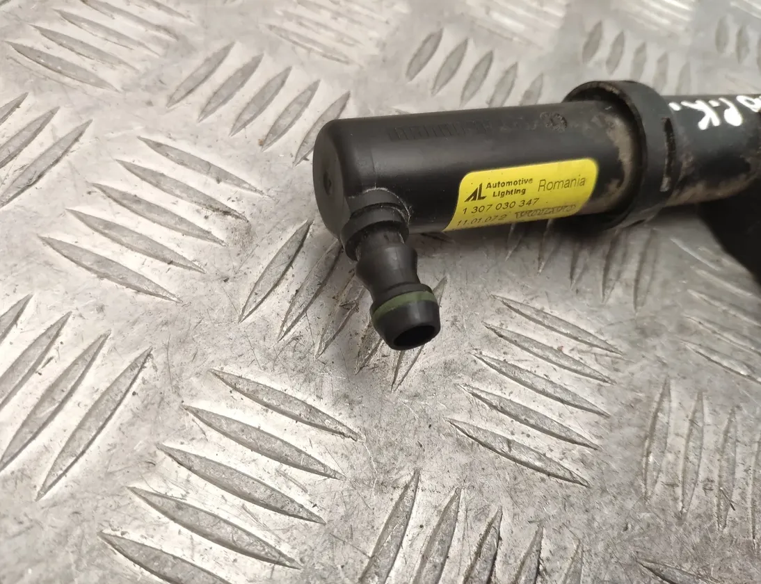 VOLVO V50 1 generation (2003-2012) Омыватель фар левой стороны 1300390119,30661085,30661085002,1307030347 20680137