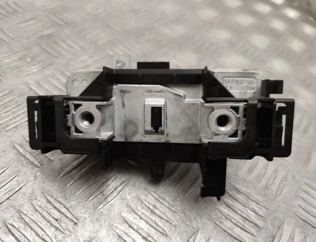 SKODA Superb 3 generation (2015-2023) Ovládacia jednotka zámku riadenia 2Q0905861B 29497157