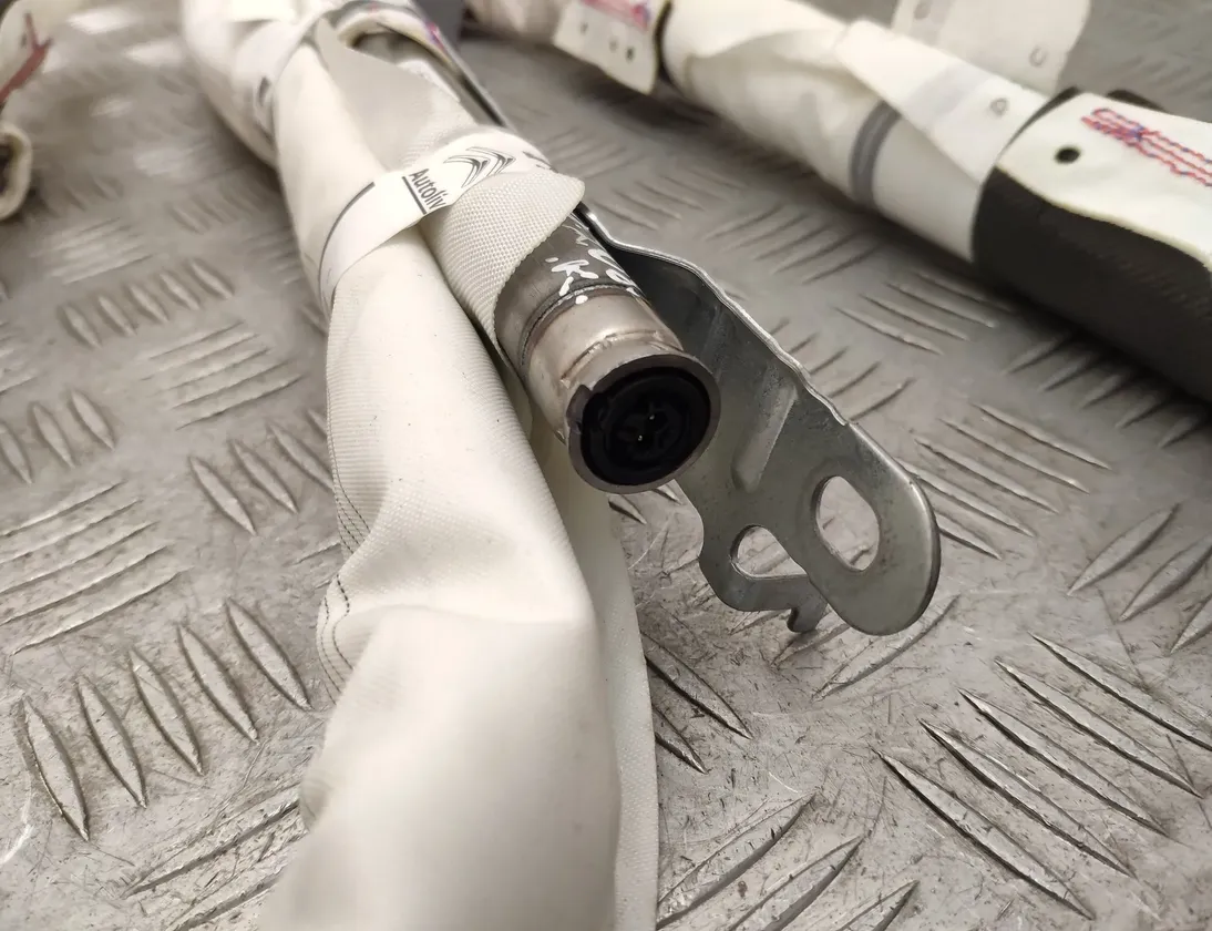 PEUGEOT 208 Peugeot 208 (2012-2015) Подушка безопасности потолка левая 9827991480,644144100B,644144100 33631713