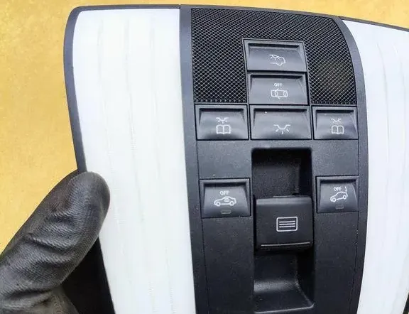 MERCEDES-BENZ E-Class W211/S211 (2002-2009) Освещение салона A2129064501 33114034