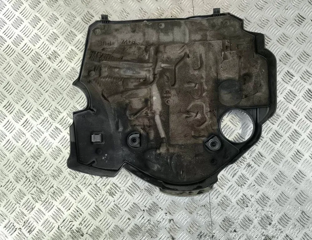 BMW 3 Series E90/E91/E92/E93 (2004-2013) Декоративная крышка двигателя 7797410 33116701