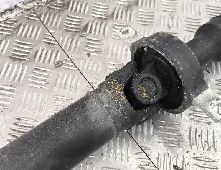 BMW 3 Series E90/E91/E92/E93 (2004-2013) Кардан 7596886 33128096