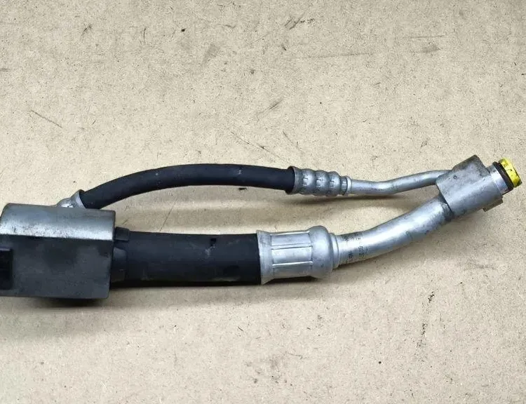 BMW 1 Series E81/E82/E87/E88 (2004-2013) Трубки кондиционера 6927538,16017810 33158219