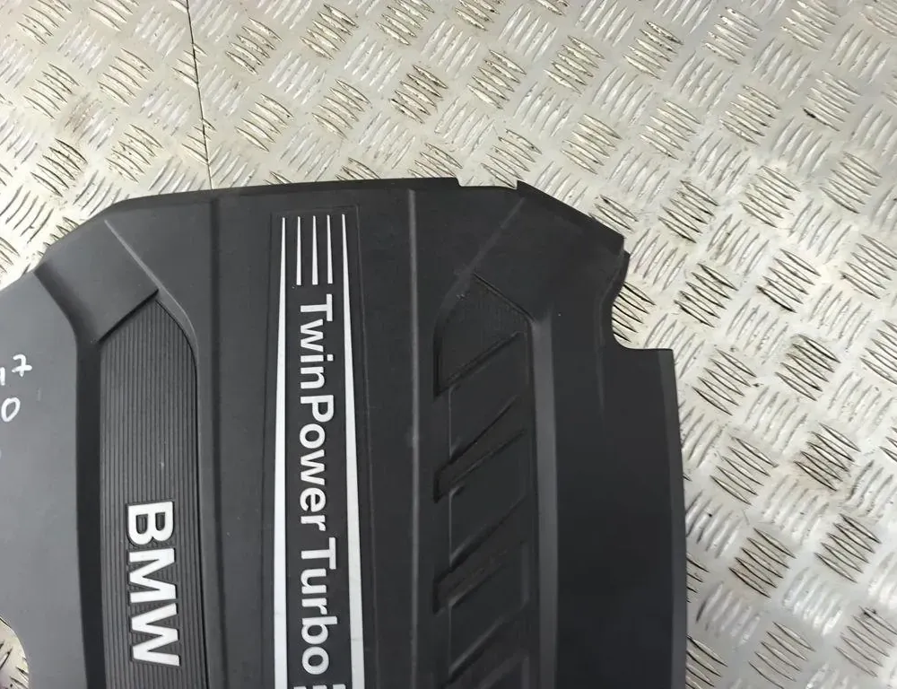 BMW 3 Series F30/F31 (2011-2020) Kryt motora 7810802,05106107 33158654