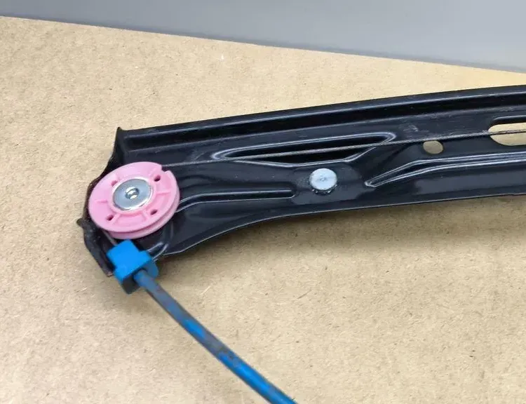 BMW 3 Series F30/F31 (2011-2020) Стеклоподъемник передней правой двери 71019003 33158698