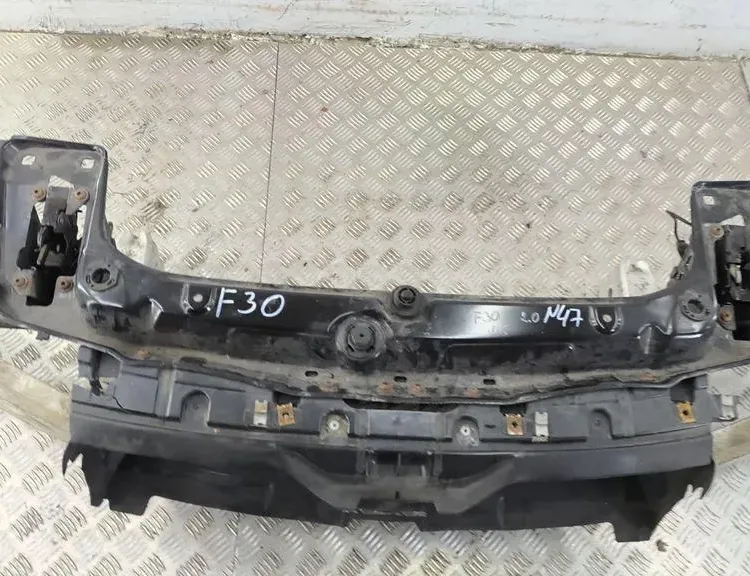 BMW 3 Series F30/F31 (2011-2020) Система охлаждения 51117255393 33158806