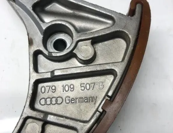 AUDI A6 C6/4F (2004-2011) Рукава натяжителя цепи 057109116J,057109467E,079109229D,79109467AE,079109510F,59109229J,059109229E,059109077E,057109218J,079109507G,079109510M,59109469E,059109217C,57109218K,057109229G,079109507C 32211258