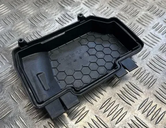 MERCEDES-BENZ E-Class W213/S213/C238/A238 (2016-2024) Крышка блока предохранителей A2055402428 33148666