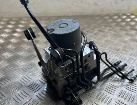 BMW 7 Series F01/F02 (2008-2015) ABS čerpadlo 6851386 33166787