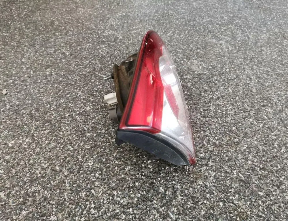 HYUNDAI Santa Fe CM (2006-2013) Ľavé zadné svetlo na kufri 924052B5 33976430