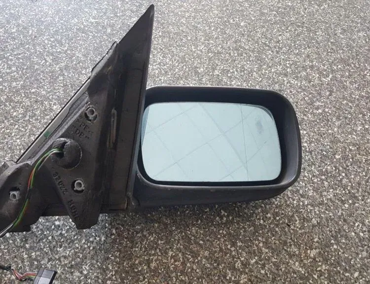 BMW 3 Series E46 (1997-2006) Pravé krídlo zrkadlo 0117351,0117353 33844089
