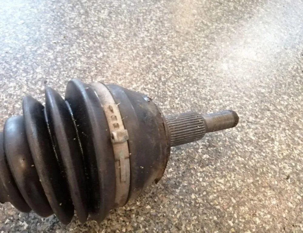 VOLKSWAGEN Touareg 1 generation (2002-2010) Pravý predný hnací hriadeľ 7L6407271D 33845355