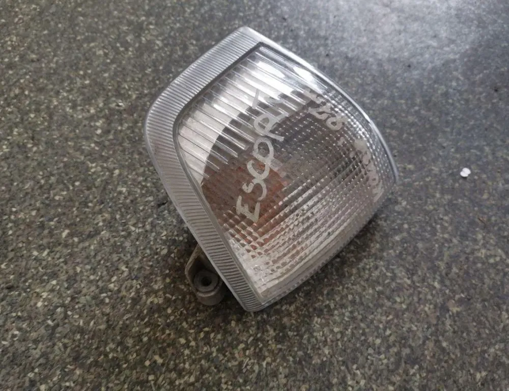 FORD Escort 4 generation (1986-1995) Передний левый указатель поворота 33850103