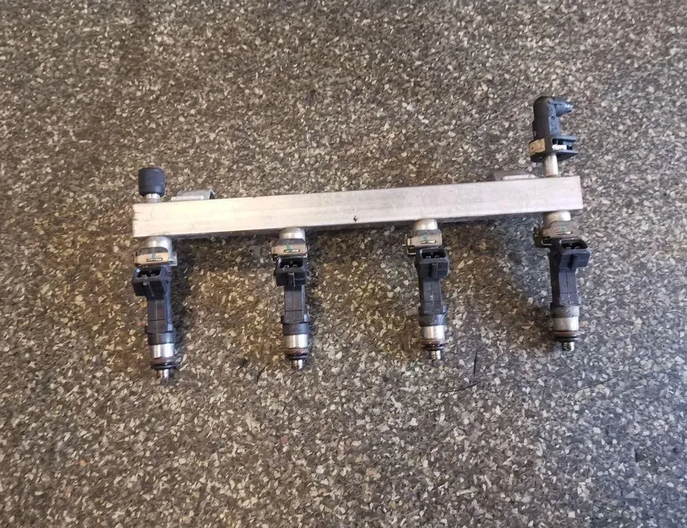 OPEL Corsa D (2006-2020) Súprava palivových vstrekovačov 0280151239,0280158181 33851750