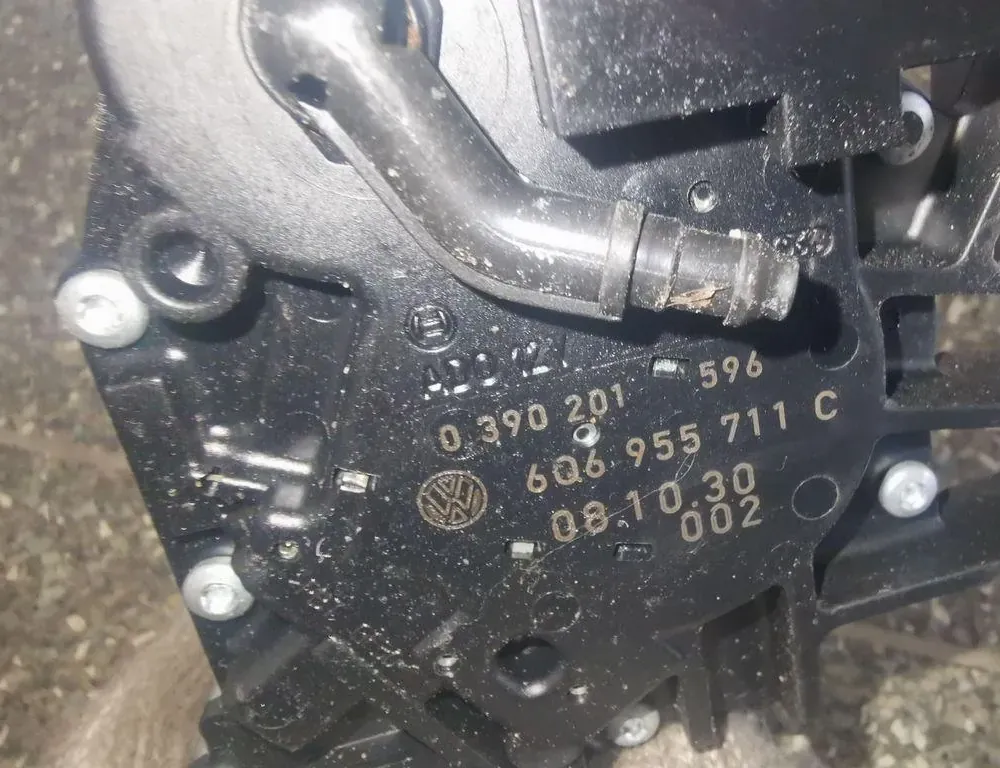 VOLKSWAGEN Polo 4 generation (2001-2009) Motor stierača zadného okna 0390201596 33854769