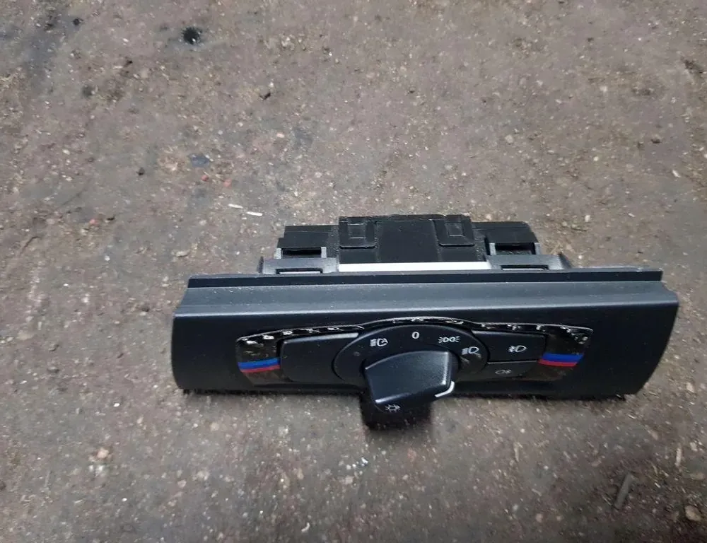 BMW 3 Series E90/E91/E92/E93 (2004-2013) Ovládacia jednotka vypínača svetlometu 693279604 33859176