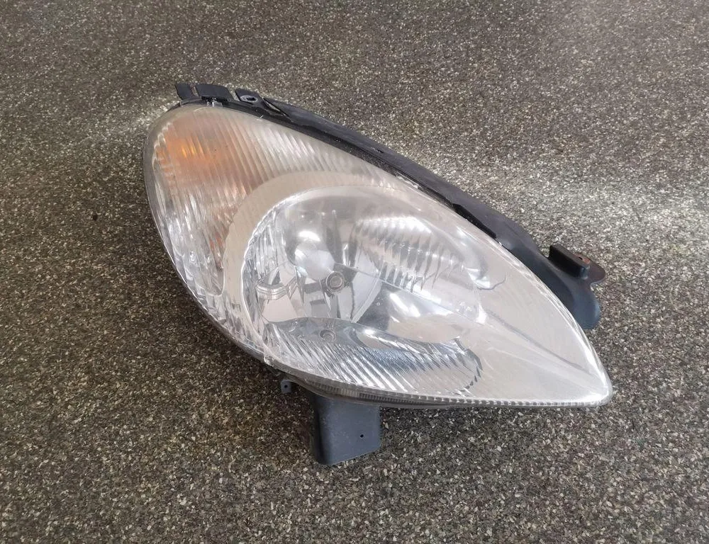 CITROËN Xsara Picasso 1 generation (1999-2010) Фара передняя правая 33860567
