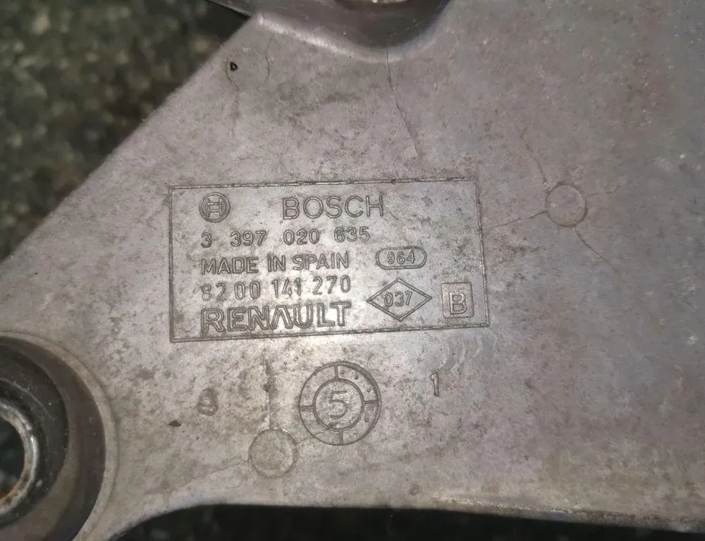 RENAULT Modus 1 generation (2004-2012) Mechanizmus stierača predného čelného skla 0390241777,3397020635 33861105