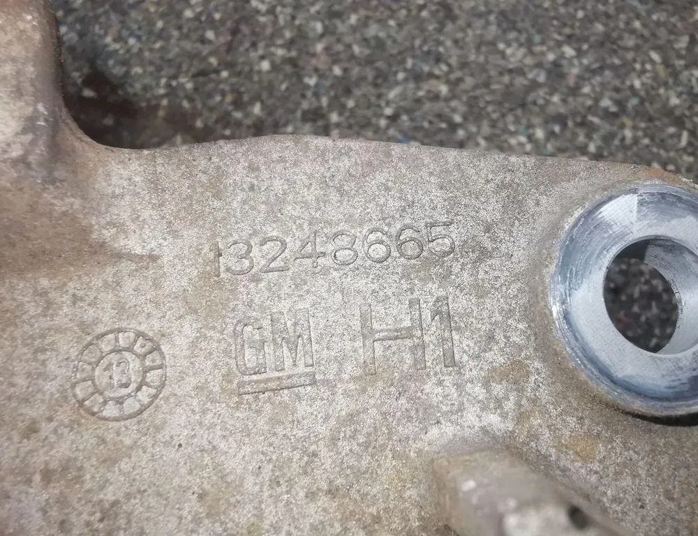 OPEL Zafira C (2012-2016) Задняя скоба двигателя 13248665 33862804