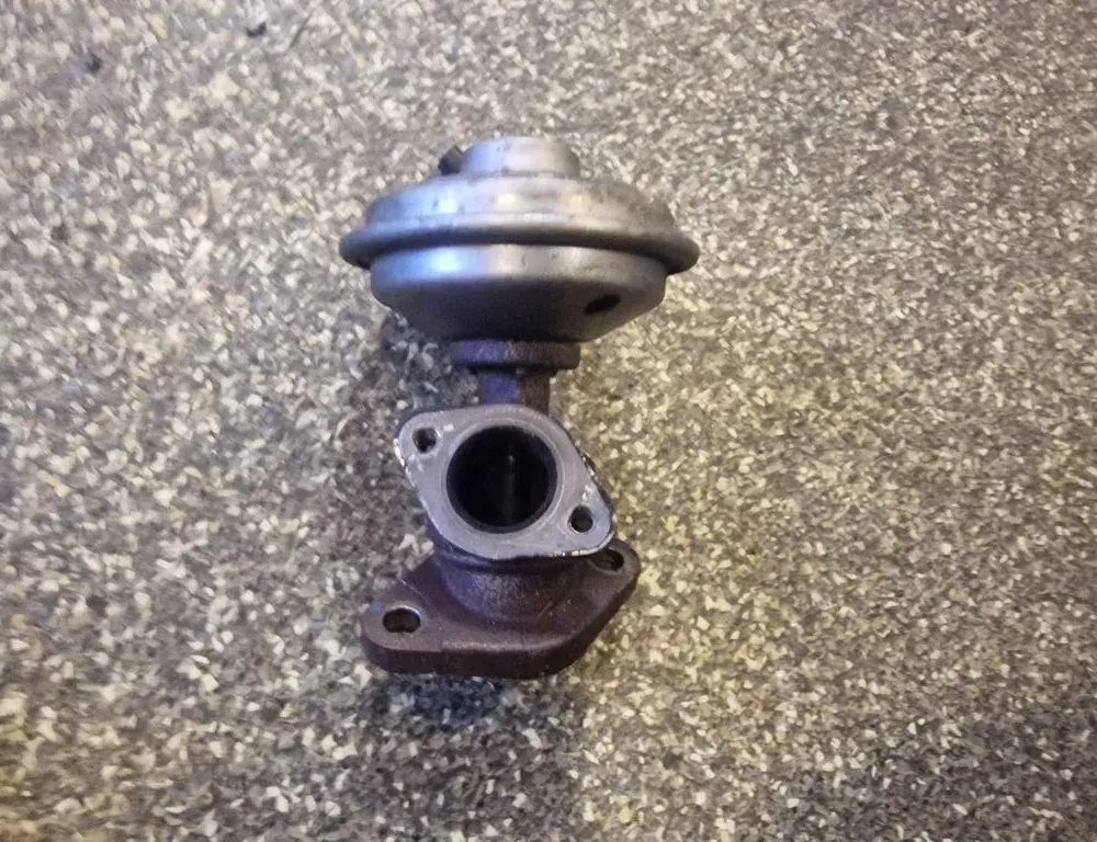 AUDI A4 B6/8E (2000-2005) EGR ventil 33866606