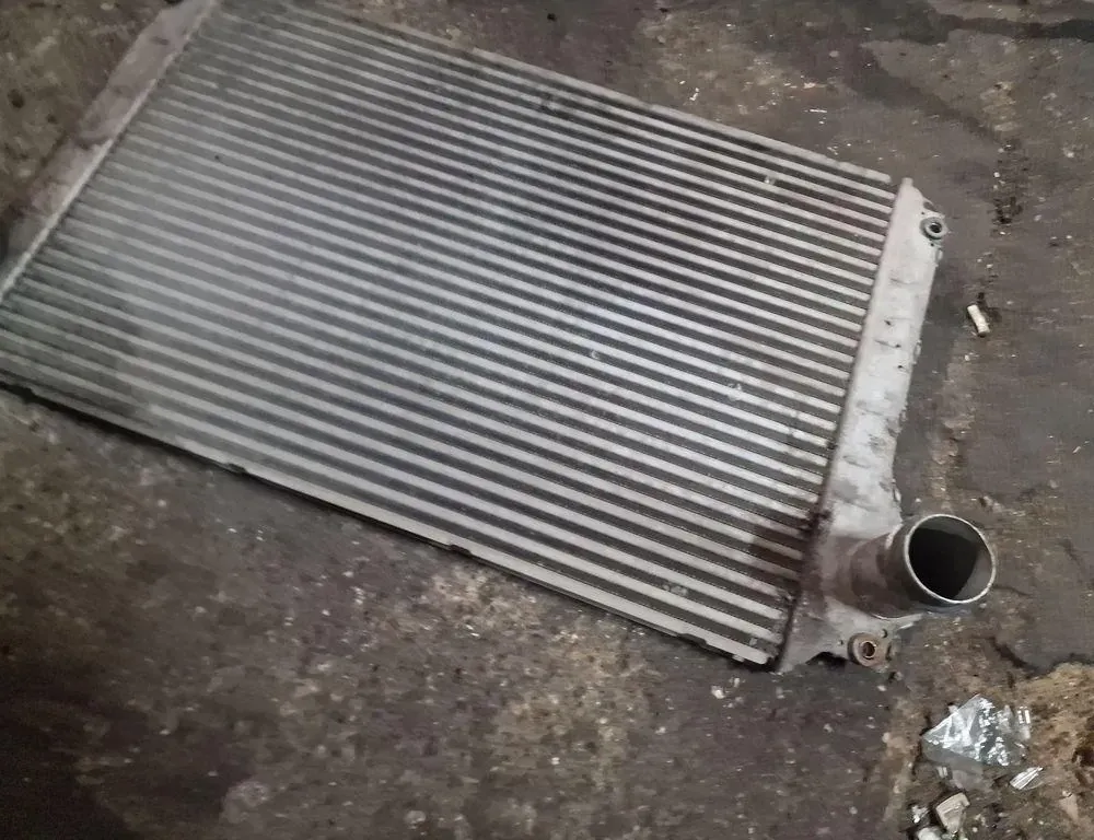 TOYOTA Avensis 2 generation (2002-2009) Intercooler Radiator 0R010 33874054