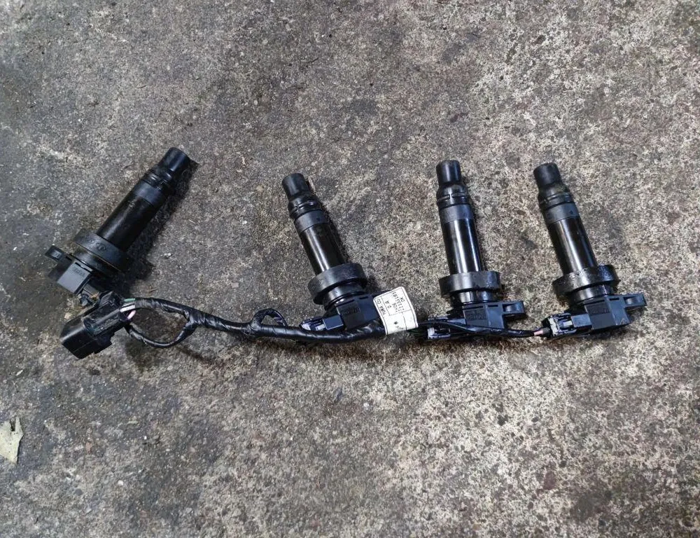 KIA Cee'd 2 generation (2012-2018) High Voltage Ignition Coil 273012B010 33874714