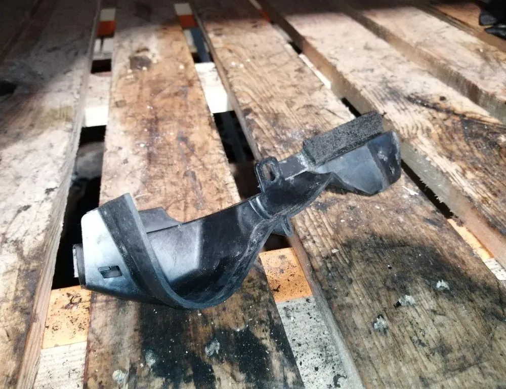 AUDI A6 C8/4K (2018-2024) Front Right Fender Holder 4G0805234 33875898