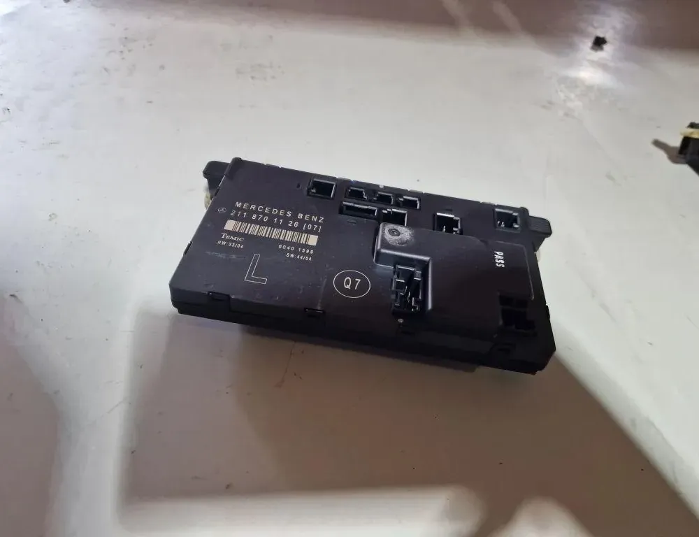 MERCEDES-BENZ E-Class W211/S211 (2002-2009) Другие блоки управления 2118701126 33877873