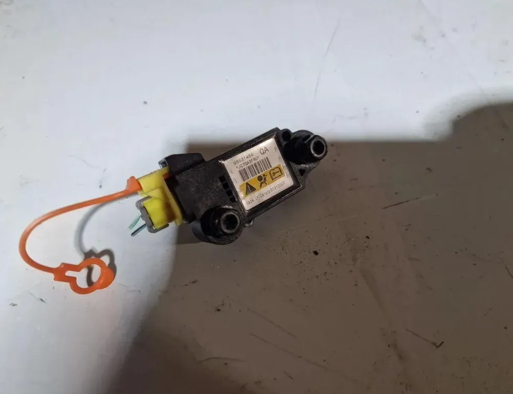 CHEVROLET Captiva 1 generation (2006-2018) Боковой датчик удара левый 96631484 33877927