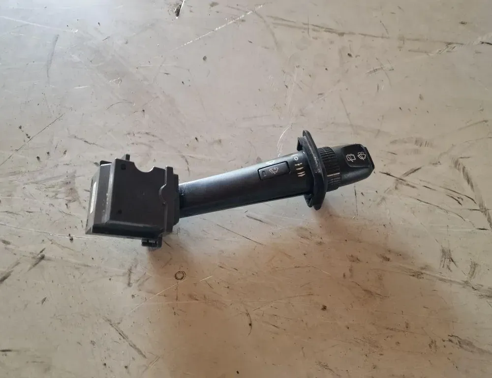 VOLVO XC90 1 generation (2002-2014) Wiper Control 33878438