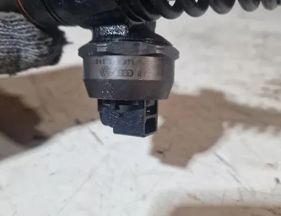 VOLKSWAGEN Polo 4 generation (2001-2009) Форсунка 045130073T 33881337