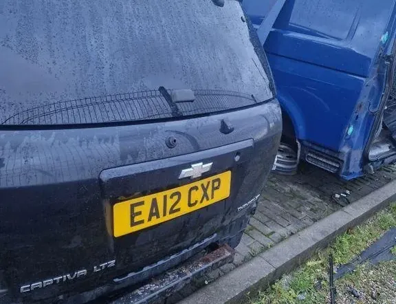 CHEVROLET Captiva 1 generation (2006-2018) Крышка багажника 33888114