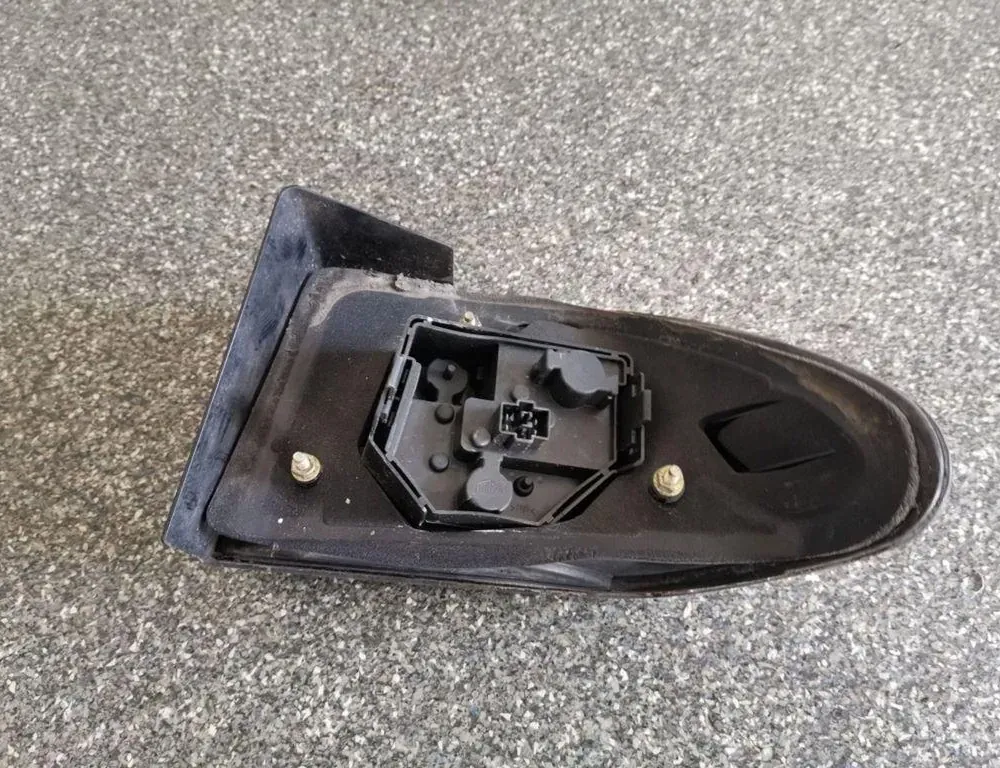 SAAB 9000 2 generation (1993-1998) Ľavé zadné koncové svetlo 34019824