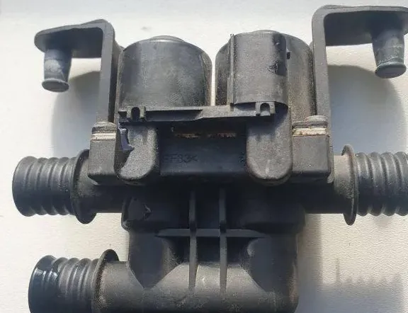 BMW 5 Series E60/E61 (2003-2010) Клапан радиатора отопления 6931708,1147412181,070806 33974879