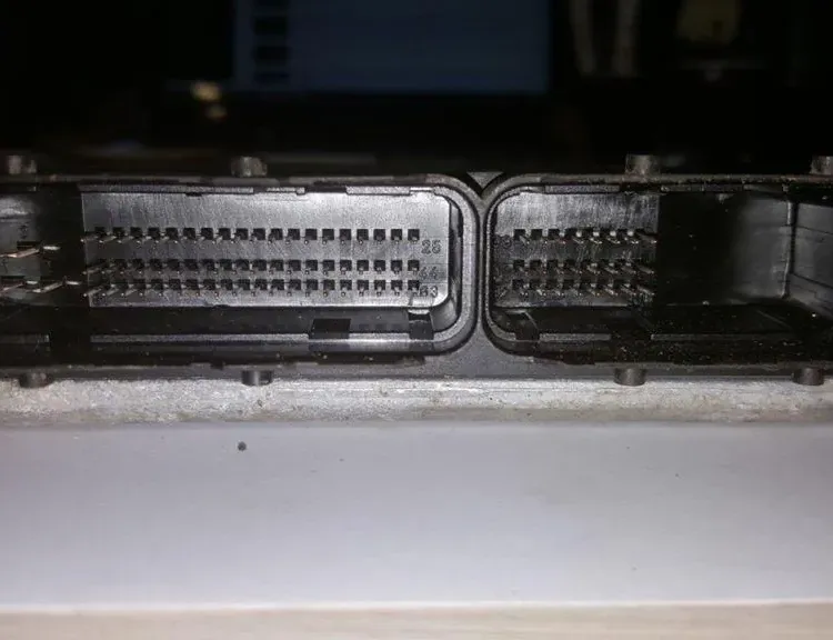 OPEL Zafira A (1999-2003) Riadiaca jednotka motora 0281010268,24417169 33971868