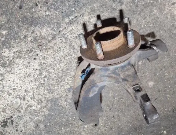 FORD Focus 2 generation (2004-2011) Pravý predný náboj kolesa 33971200