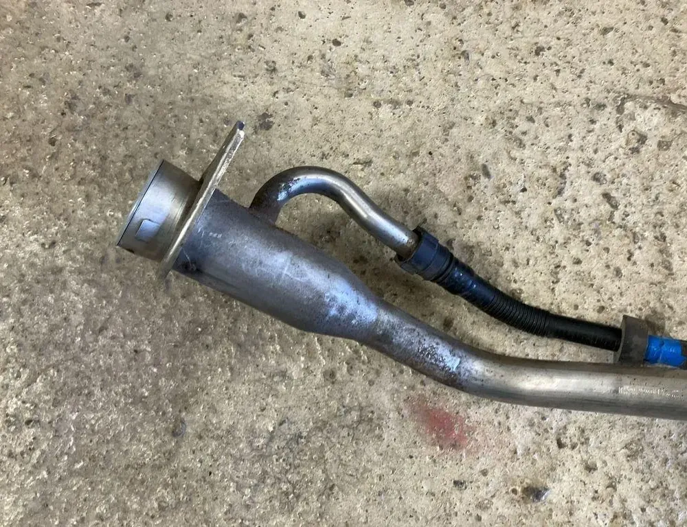 LAND ROVER Range Rover Evoque L538 (1 gen) (2011-2020) Potrubie palivovej nádrže BJ329032GA 33502007