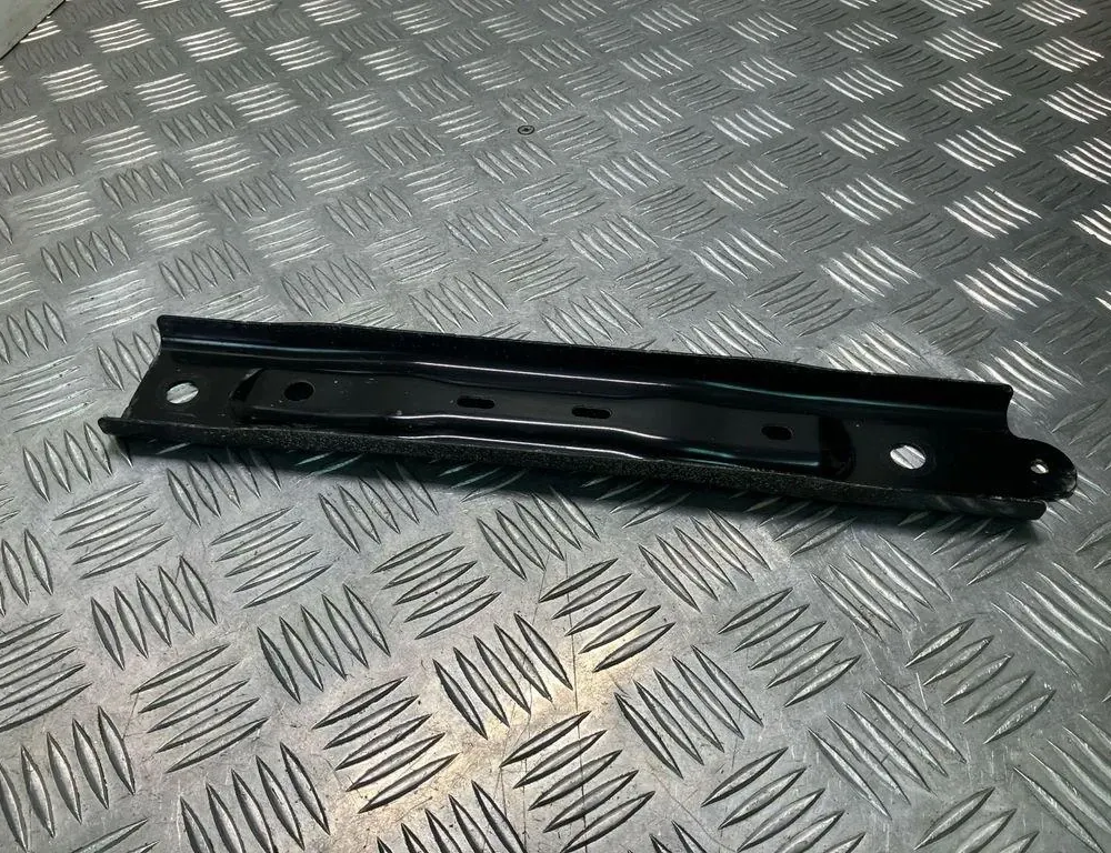 VOLVO XC40 1 generation (2017-2024) Другие части внутренние двигателя 33602556