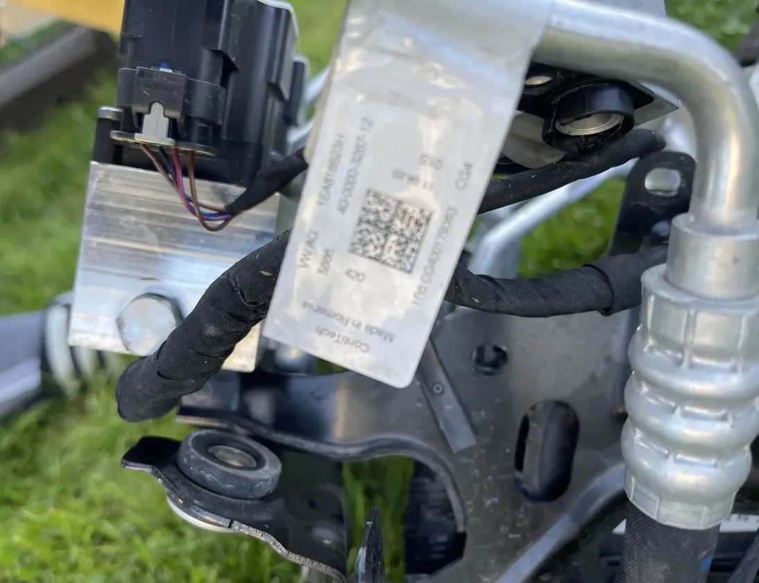 VOLKSWAGEN ID.5 1 generation (2021-2023) Other Control Units 1EA816682D,1EA816681D,1EA971657,1EA816524D,9J1816132,1EA816702D 26819292