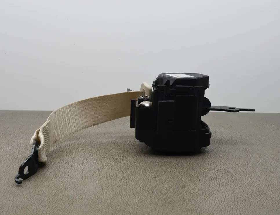 BMW 7 Series G11/G12 (2015-2023) Ľavý zadný bezpečnostný pás 7434183 11478020