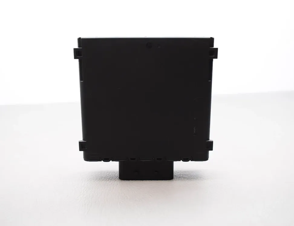 AUDI A5 Sportback 8T (2009-2011) Rozvodná skrinka 8K0959663B 11657024