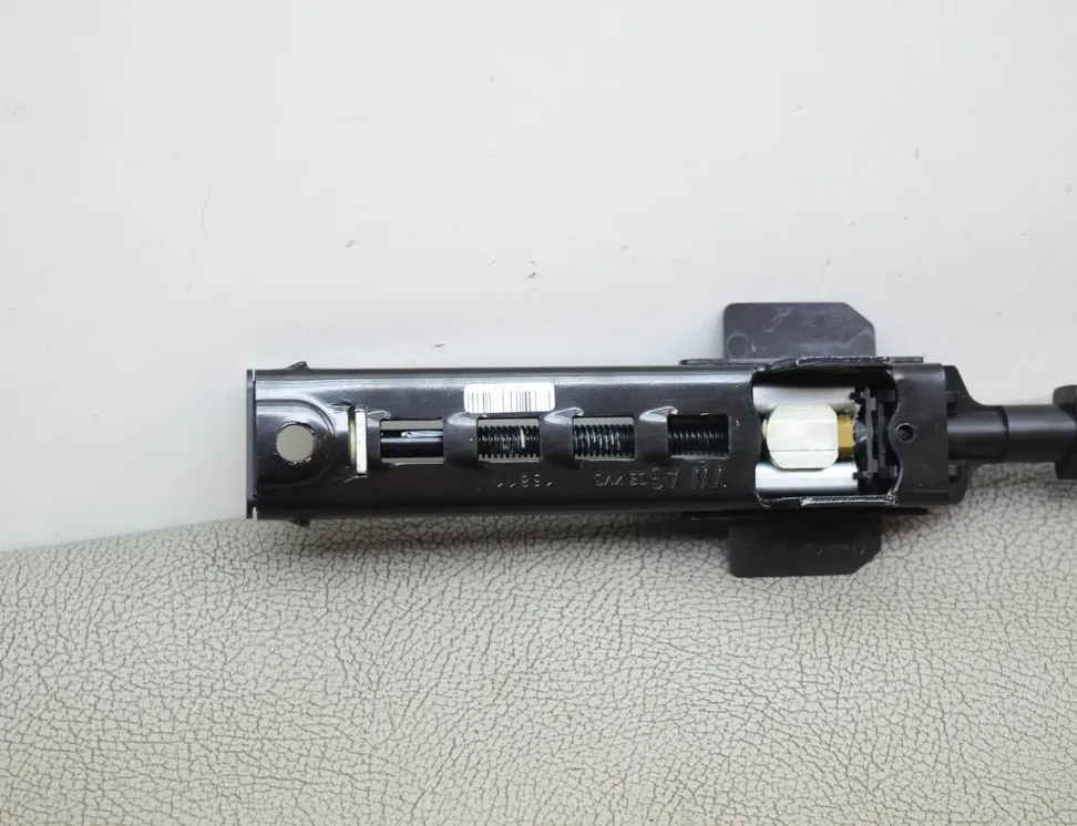 AUDI A8 D4/4H (2010-2018) Регулятор высоты ремня безопасности спереди слева 4H0857833 24818820