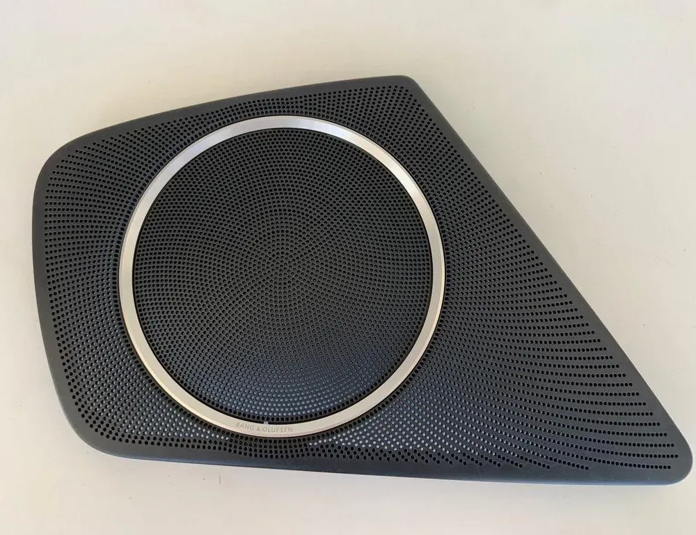 AUDI A4 B8/8K (2011-2016) Крышка динамика 8K0035420A 33769834