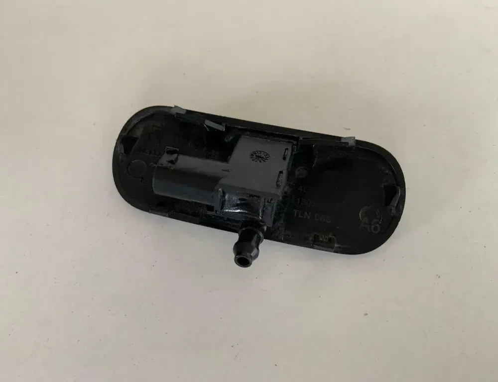 AUDI A6 C6/4F (2004-2011) Windscreen Nozzle Jet 4G0955988 33770375